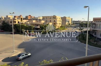 Apartment - 3 Bedrooms - 3 Bathrooms for sale in Al Sheikh Hassan Maamoun St. - El Yasmeen 7 - El Yasmeen - New Cairo City - Cairo