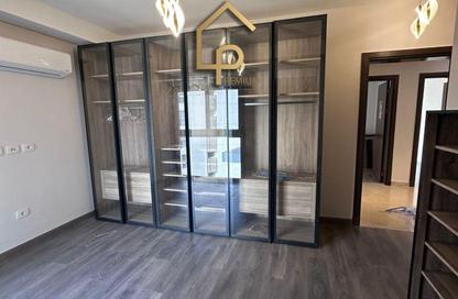 Apartment - 3 Bedrooms - 2 Bathrooms for rent in Park Side Residence - Zed Towers - Sheikh Zayed Compounds - Sheikh Zayed City - Giza