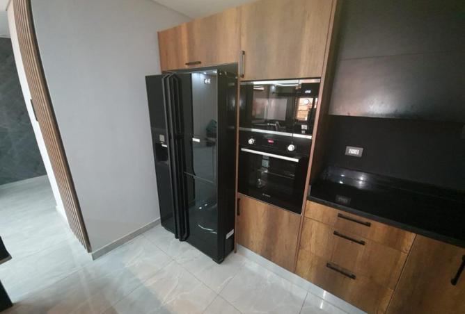 83144500 - Property Image 2
