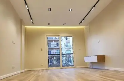 شقة - 2 غرف نوم - 2 حمامات للبيع في شارع يوسف السباعي - الرحاب المرحلة الأولى - الرحاب - مدينة القاهرة الجديدة - القاهرة شقة - 2 غرف نوم - 2 حمامات للبيع في شارع يوسف السباعي - الرحاب المرحلة الأولى - الرحاب - مدينة القاهرة الجديدة - القاهرة