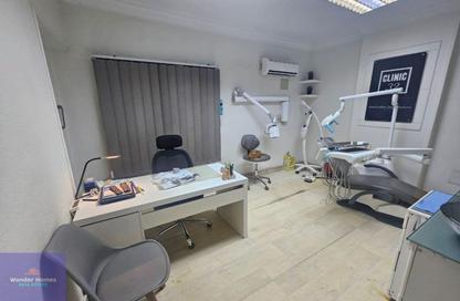 Clinic - Studio - 1 Bathroom for rent in Al Nasr St. - El Laselky - New Maadi - Hay El Maadi - Cairo