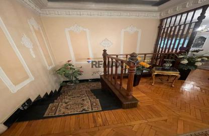 Villa - 6 Bedrooms - 6 Bathrooms for sale in Ard El Golf - Heliopolis - Masr El Gedida - Cairo