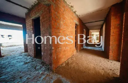 Apartment - 3 Bedrooms - 1 Bathroom for sale in Magawish Resort - Hurghada Resorts - Hurghada - Red Sea