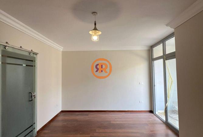 8629977 - Property Image 3