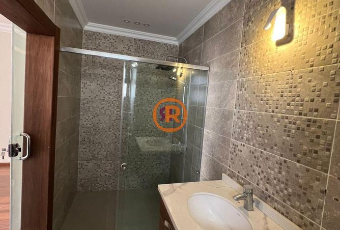 8629977 - Property Image 2