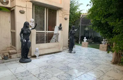 Apartment - 2 Bedrooms - 1 Bathroom for sale in Hadayek Al Mohandessin - 4th District - Sheikh Zayed City - Giza