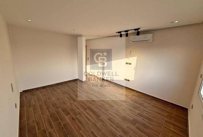 8687846 - Property Image 2