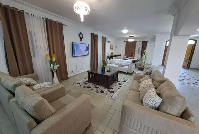 8551240 - Property Image 2