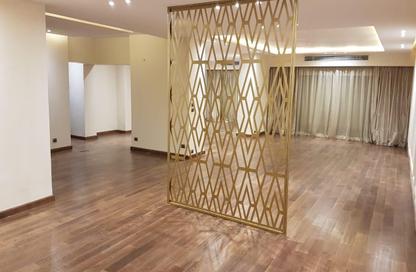 Apartment - 4 Bedrooms - 4 Bathrooms for sale in Garden City - Cairo