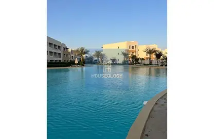 شاليه - 2 غرف نوم - 2 حمامات للبيع في أزهى - العين السخنة - السويس