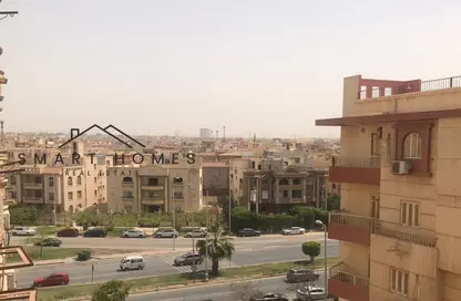 شقة - 2 غرف نوم - 1 حمام للبيع في المستثمر الصغير - الحي العاشر - الشيخ زايد - الجيزة