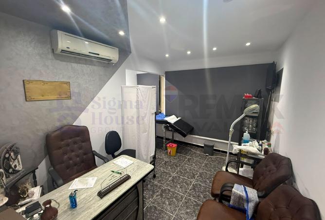 104596927 - Property Image 2