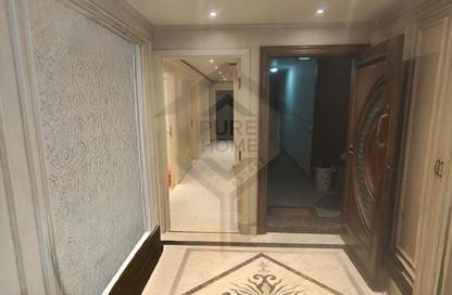 Apartment - 4 Bedrooms - 2 Bathrooms for rent in Mohamed Fawzy Moaz St. - Smouha - Hay Sharq - Alexandria