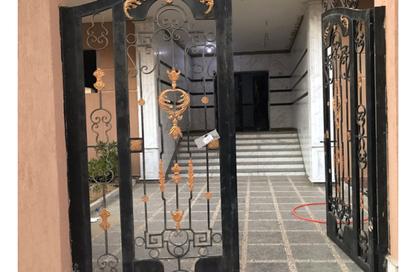 Apartment - 3 Bedrooms - 3 Bathrooms for sale in El Banafseg Apartment Buildings - El Banafseg - New Cairo City - Cairo
