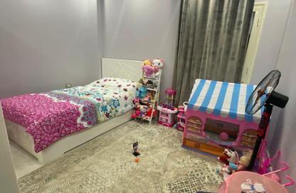 Apartment - 3 Bedrooms - 1 Bathroom for sale in Abou El Houl - New Cairo City - Cairo