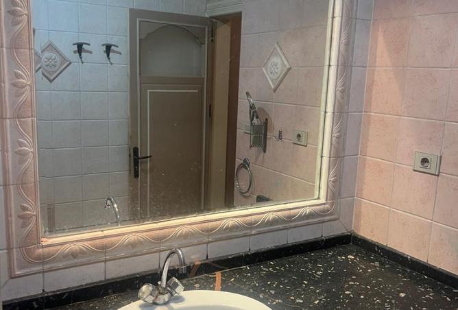 8427039 - Property Image 2