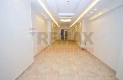 شقة - 3 غرف نوم - 2 حمامات للبيع في شارع مصطفي رمضان - الإبراهيمية - حي وسط - الاسكندرية