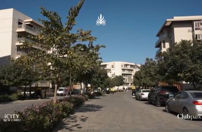 Apartment - 3 Bedrooms - 3 Bathrooms for sale in Mountain View iCity - 5th Settlement Compounds - The 5th Settlement - New Cairo City - Cairo