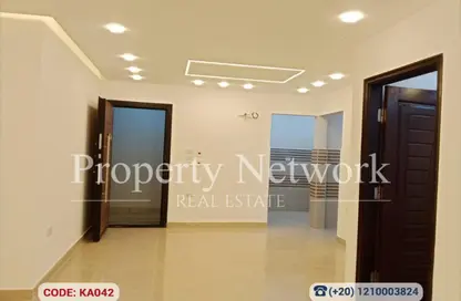 Office Space - 3 Bedrooms - 2 Bathrooms for sale in 50th Street - Zahraa El Maadi - Hay El Maadi - Cairo