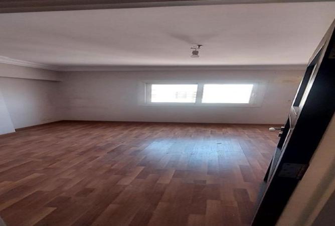 8480526 - Property Image 2