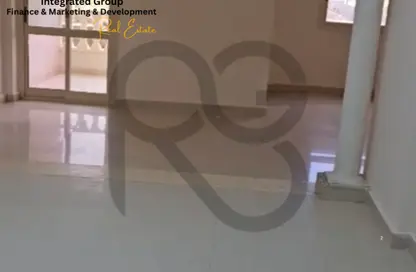 Apartment - 3 Bedrooms - 3 Bathrooms for sale in 4th District - 6 October City - Giza