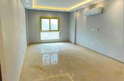 Apartment - 3 Bedrooms - 2 Bathrooms for sale in Mountain View iCity - 5th Settlement Compounds - The 5th Settlement - New Cairo City - Cairo