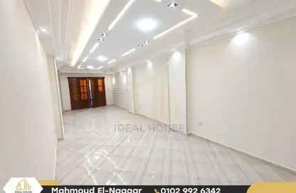 Apartment - 3 Bedrooms - 1 Bathroom for sale in Ahmed Galal Hammad St. - Miami - Hay Awal El Montazah - Alexandria