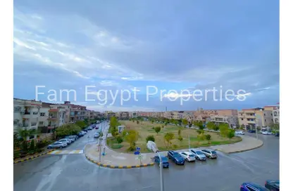 دوبلكس - 4 غرف نوم - 5 حمامات للبيع في شرق الاكاديمية - مدينة القاهرة الجديدة - القاهرة