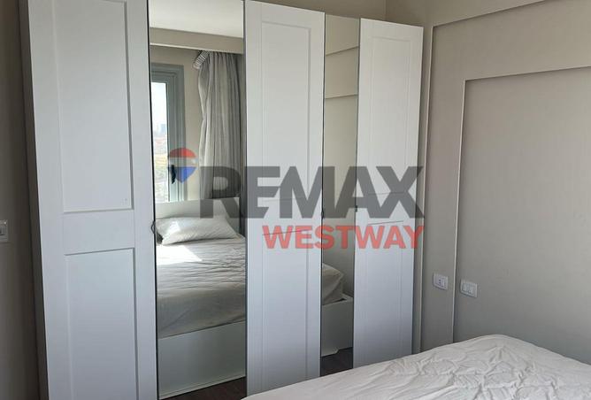 8701815 - Property Image 3