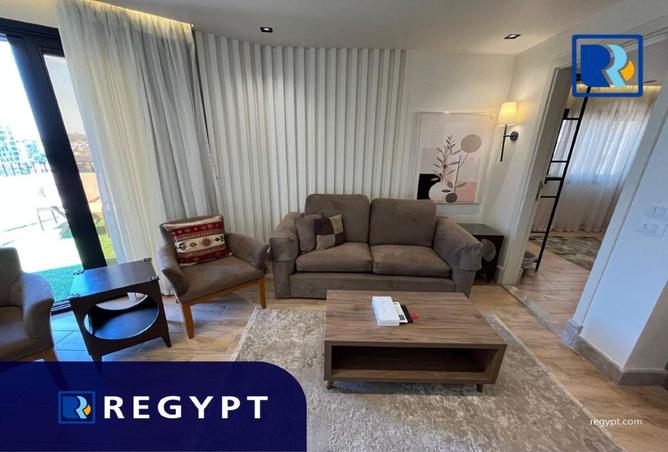 Penthouse with private terrace in Maadi Sarayat - Vista 3