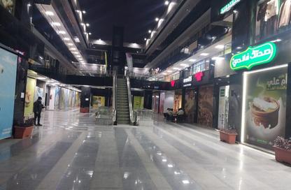 Shop - Studio for sale in Akhnaton St. - District 5 - The 5th Settlement - New Cairo City - Cairo