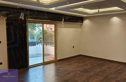 شقة - 3 غرف نوم - 2 حمامات للبيع في وادي الربيع - الحي الثالث غرب - مدينة الشروق - القاهرة