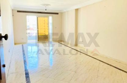 Apartment - 3 Bedrooms - 2 Bathrooms for sale in Shaarawy St. - Laurent - Hay Sharq - Alexandria Apartment - 3 Bedrooms - 2 Bathrooms for sale in Shaarawy St. - Laurent - Hay Sharq - Alexandria