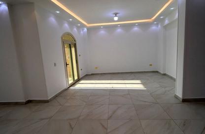 Office Space - Studio - 2 Bathrooms for rent in Al Shaimaa St. - Area F - Ganoob El Acadimia - New Cairo City - Cairo