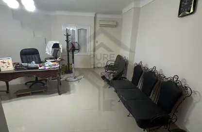 Clinic - 3 Bedrooms - 2 Bathrooms for rent in San Stefano Grand Plaza - San Stefano - Hay Sharq - Alexandria