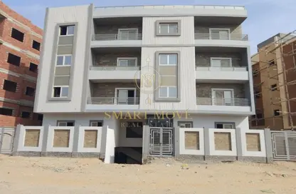 Apartment - 3 Bedrooms - 3 Bathrooms for sale in New Narges - New Cairo City - Cairo