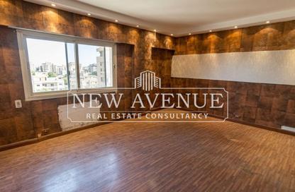 Office Space - Studio - 2 Bathrooms for sale in Degla Square - Degla - Hay El Maadi - Cairo
