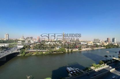 Apartment - 4 Bedrooms - 4 Bathrooms for rent in Nile St. - Dokki - Giza