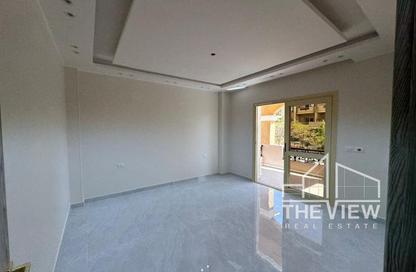 Apartment - 3 Bedrooms - 3 Bathrooms for sale in Al Khamayel city - Sheikh Zayed Compounds - Sheikh Zayed City - Giza