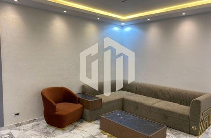 Apartment - 2 Bedrooms - 1 Bathroom for rent in Cluster 18 - Hyde Park - New Cairo City - Cairo