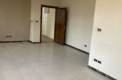 Apartment - 3 Bedrooms - 2 Bathrooms for sale in Al Rehab - New Cairo City - Cairo