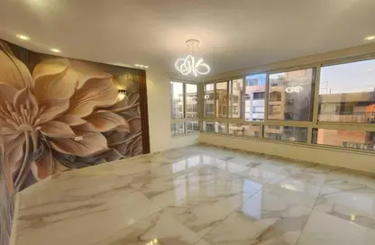Apartment - 3 Bedrooms - 3 Bathrooms for sale in Mosadak St. - Dokki - Giza