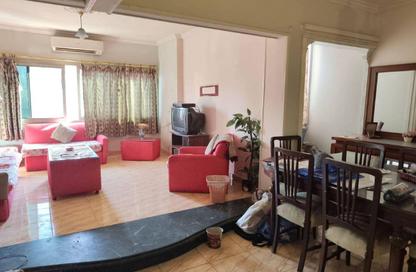 Apartment - 2 Bedrooms - 1 Bathroom for rent in El Khalifa El Maamoun St. - Roxy - Heliopolis - Masr El Gedida - Cairo