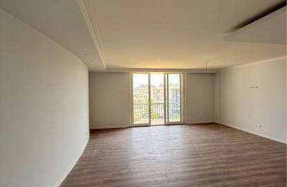 Apartment - 3 - 3 for sale in Pyramids Hills - Cairo Alexandria Desert Road - 6 October City - Giza