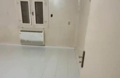 Apartment - 2 Bedrooms - 1 Bathroom for sale in Ahmed Al Zomor St. - 10th District - Nasr City - Cairo