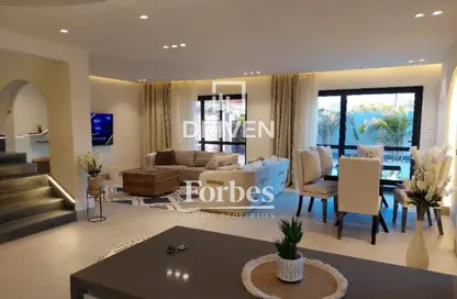 منزل مزدوج - 5 غرف نوم - 4 حمامات للايجار في باتيو الزهراء - كمبوندات الشيخ زايد - الشيخ زايد - الجيزة