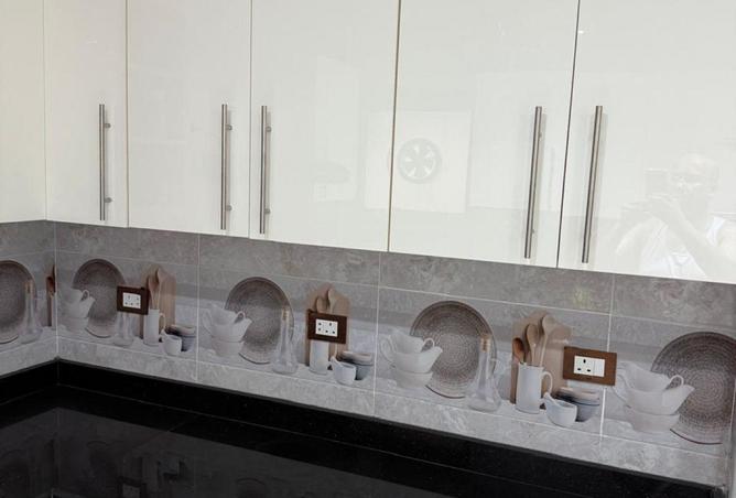 74027854 - Property Image 3