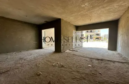 Townhouse - 4 Bedrooms - 4 Bathrooms for sale in New Giza - Cairo Alexandria Desert Road - 6 October City - Giza