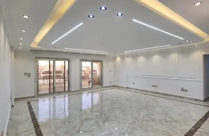 Apartment - 3 Bedrooms - 3 Bathrooms for sale in Al Khamayel city - Sheikh Zayed Compounds - Sheikh Zayed City - Giza
