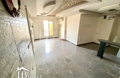 شقة - 2 غرف نوم - 1 حمام للبيع في محرم بك - حي وسط - الاسكندرية